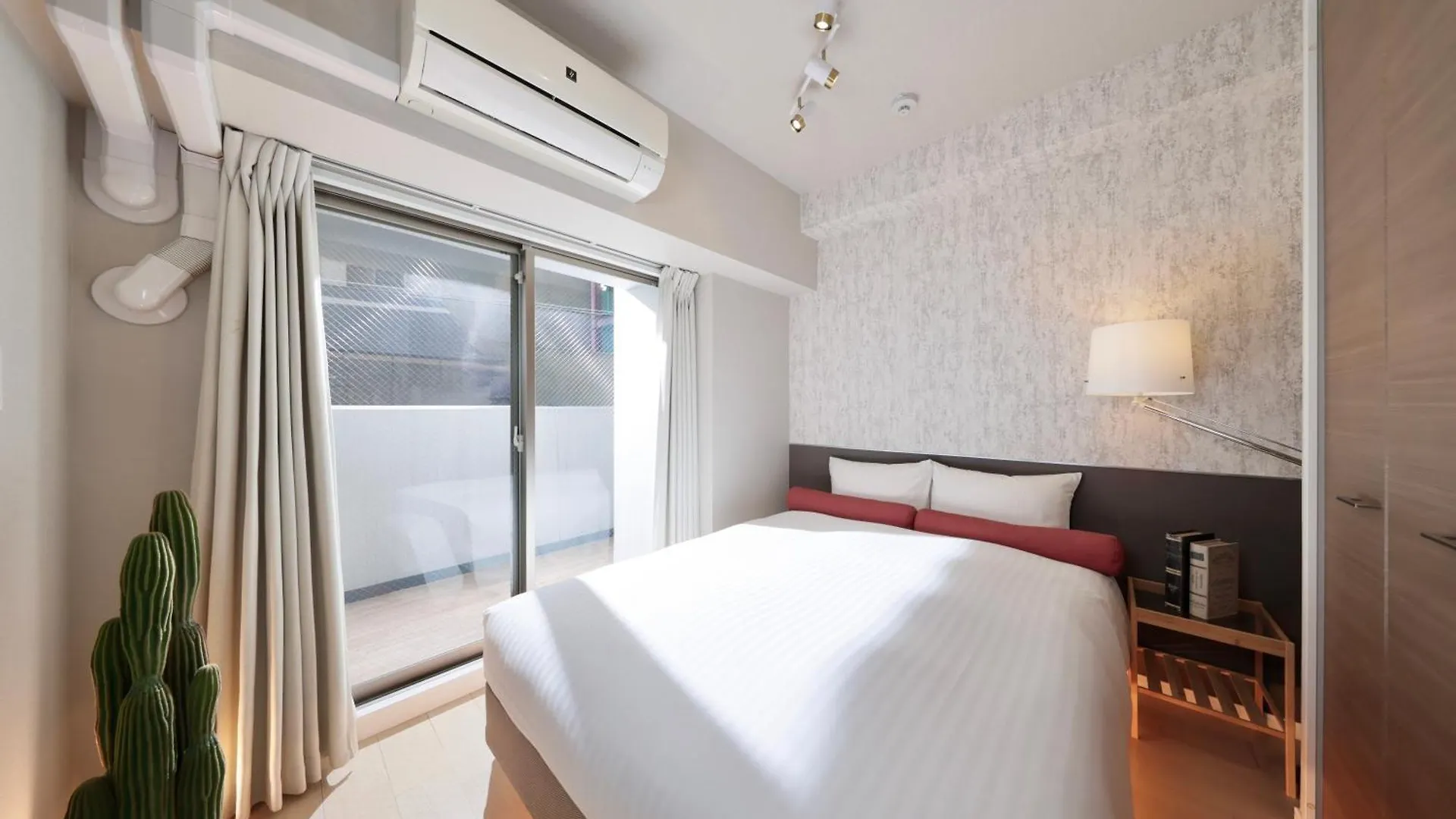 Cystal Exe Nippombashi Appartement Osaka 0*,  Japan