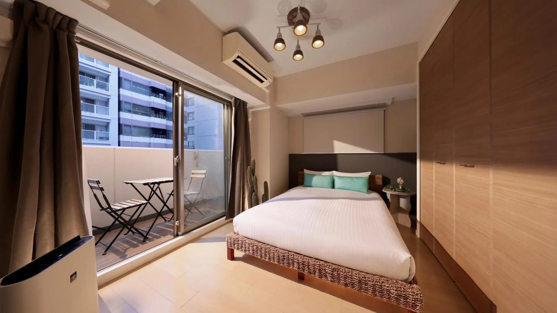 Cystal Exe Nippombashi Appartement Osaka Japan